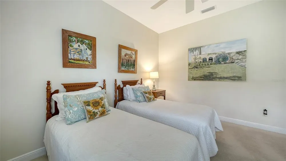 8923 Bloomfield Blvd, Sarasota, FL 34238