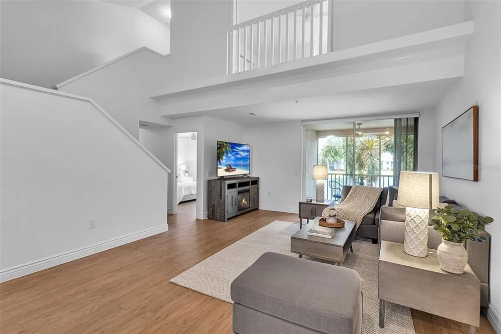 8340 Wingate Dr, Sarasota, FL 34238