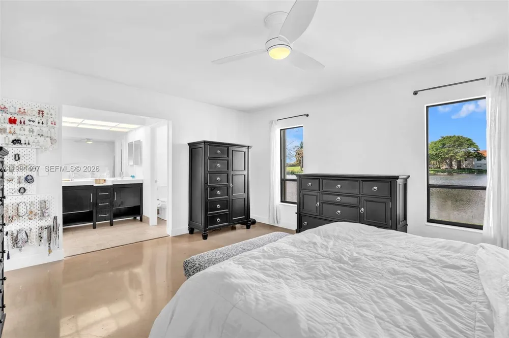 211 SW 87th Terrace, Plantation, FL 33324