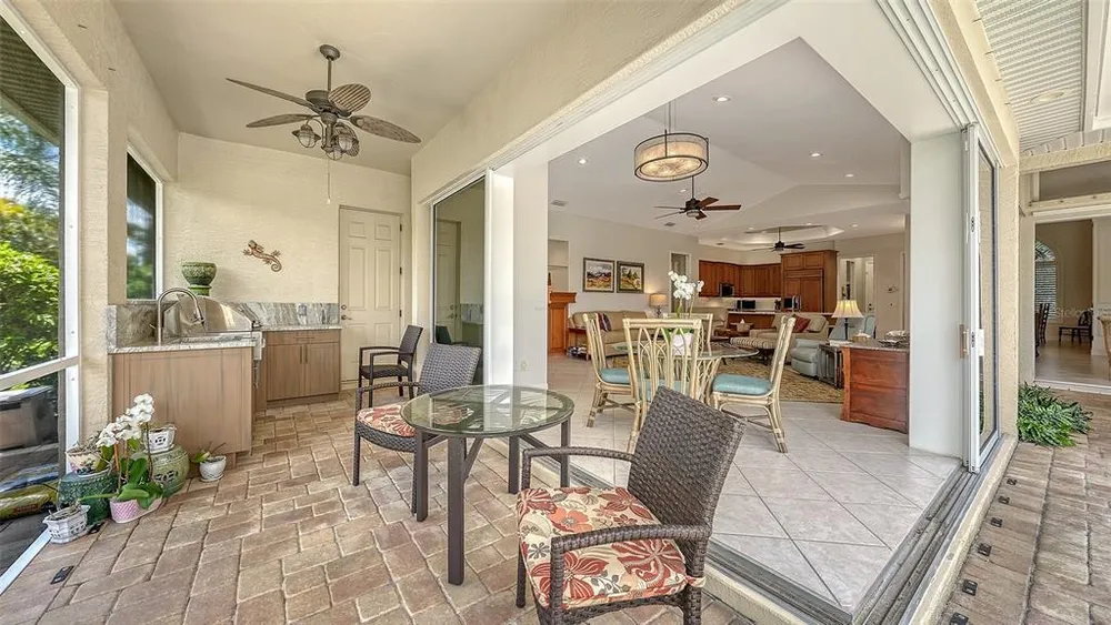 8923 Bloomfield Blvd, Sarasota, FL 34238