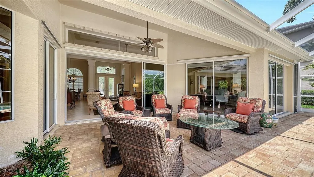 8923 Bloomfield Blvd, Sarasota, FL 34238