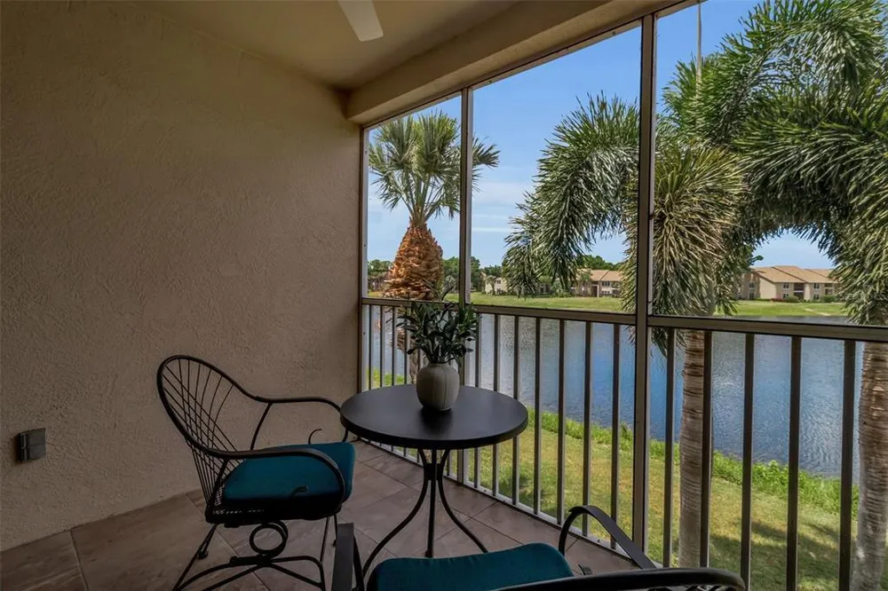 8340 Wingate Dr, Sarasota, FL 34238