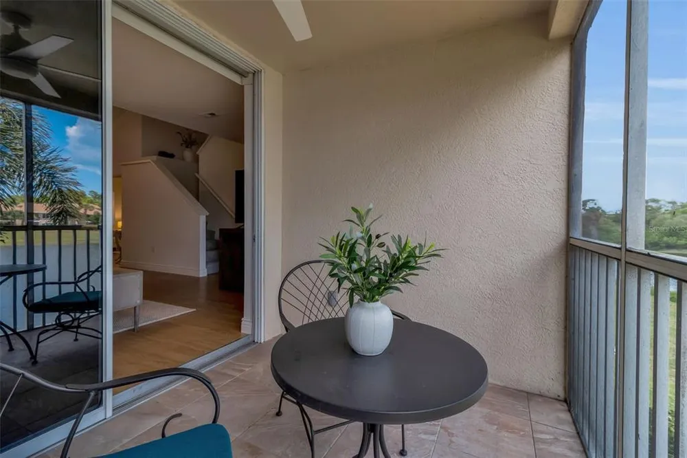 8340 Wingate Dr, Sarasota, FL 34238