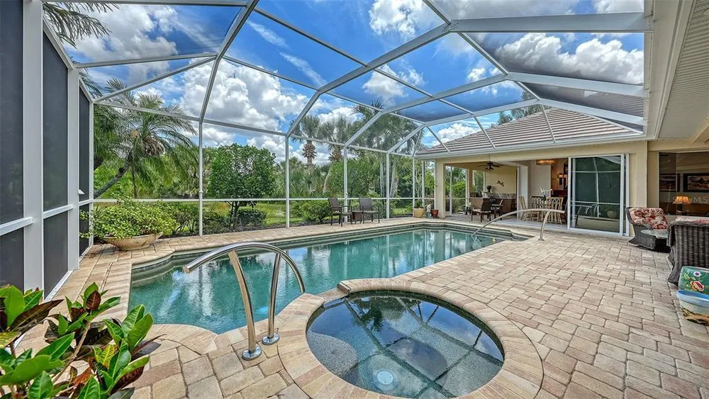 8923 Bloomfield Blvd, Sarasota, FL 34238