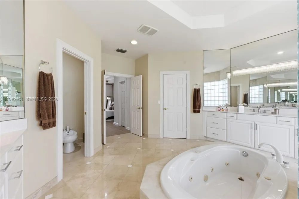 2488 Provence Cir, Weston, FL 33327