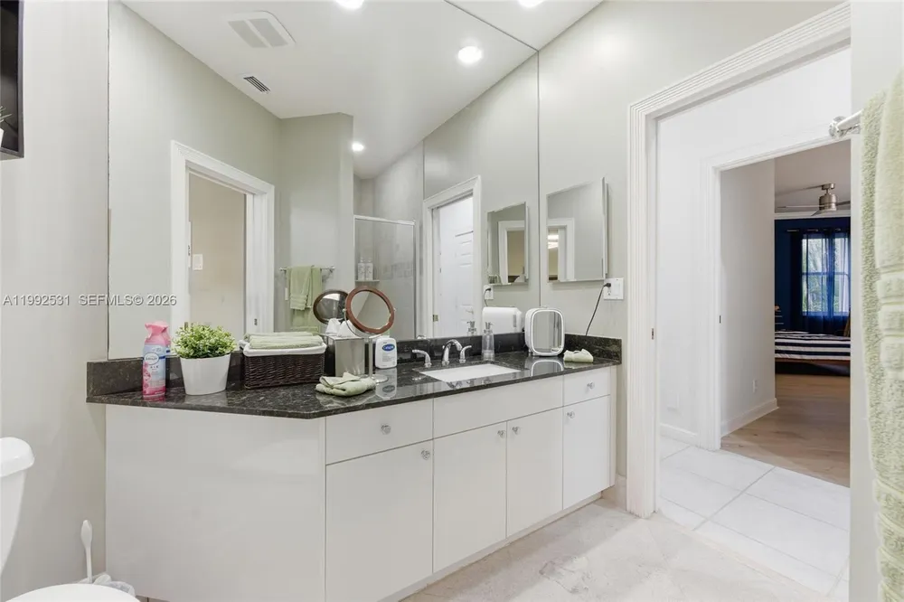 2488 Provence Cir, Weston, FL 33327