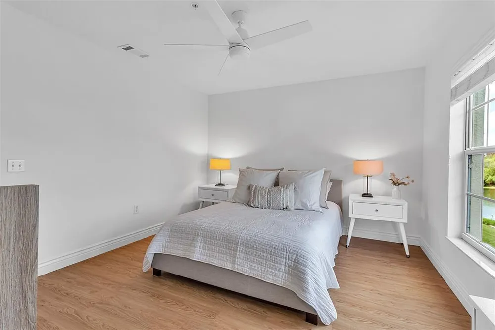 8340 Wingate Dr, Sarasota, FL 34238