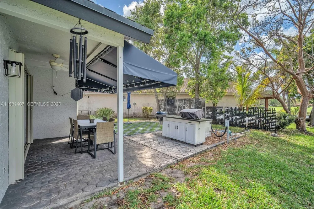 211 SW 87th Terrace, Plantation, FL 33324