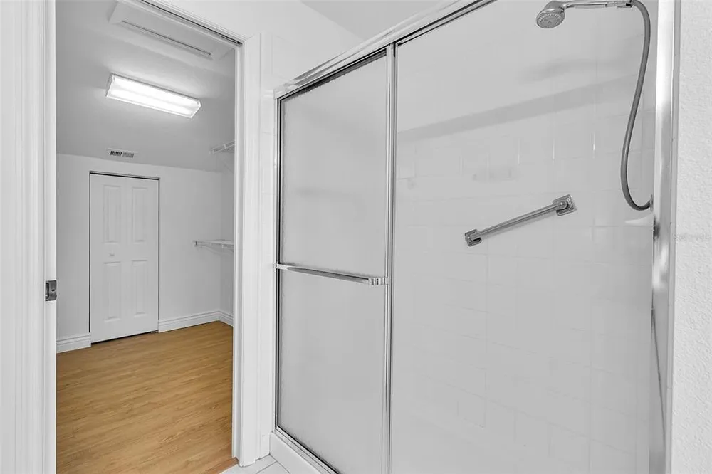 8340 Wingate Dr, Sarasota, FL 34238