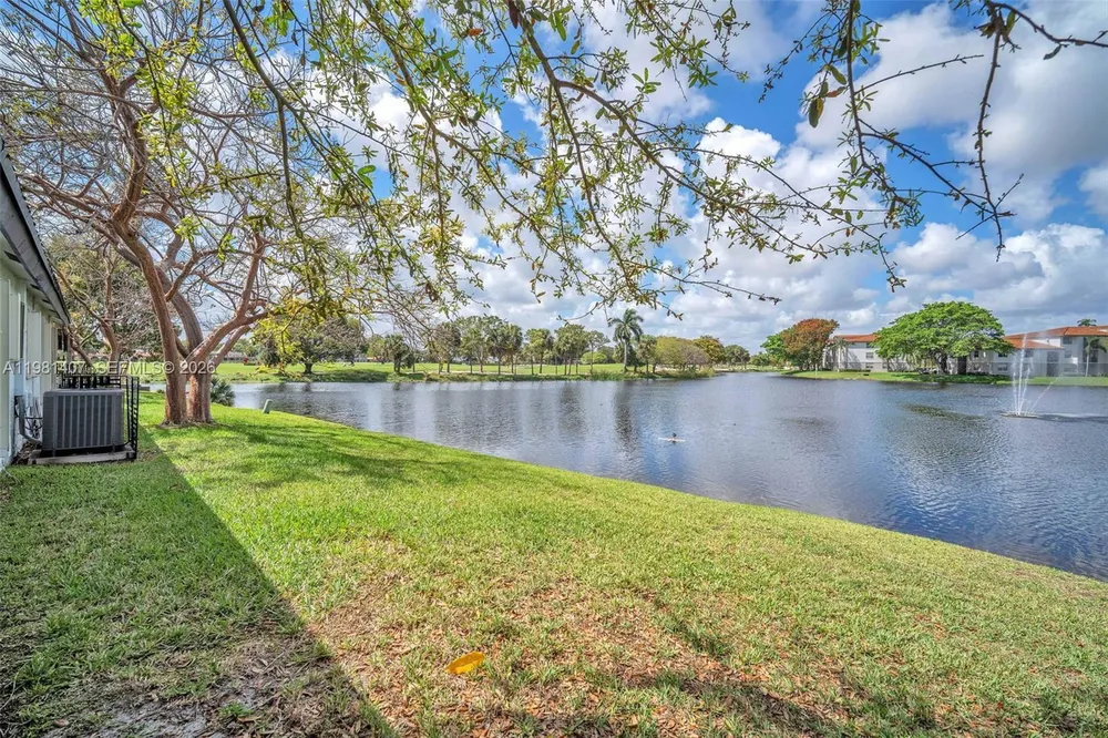 211 SW 87th Terrace, Plantation, FL 33324
