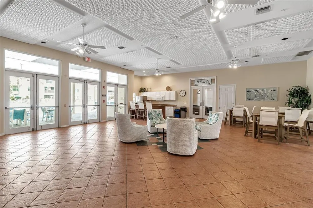 8340 Wingate Dr, Sarasota, FL 34238