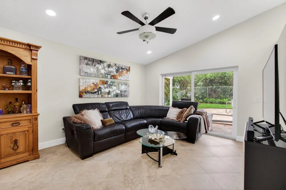 9380 Fox Trot Ln, Boca Raton, FL 33496