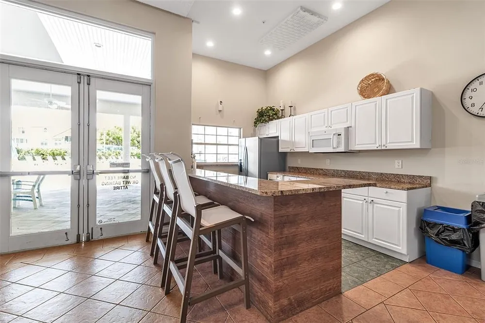 8340 Wingate Dr, Sarasota, FL 34238