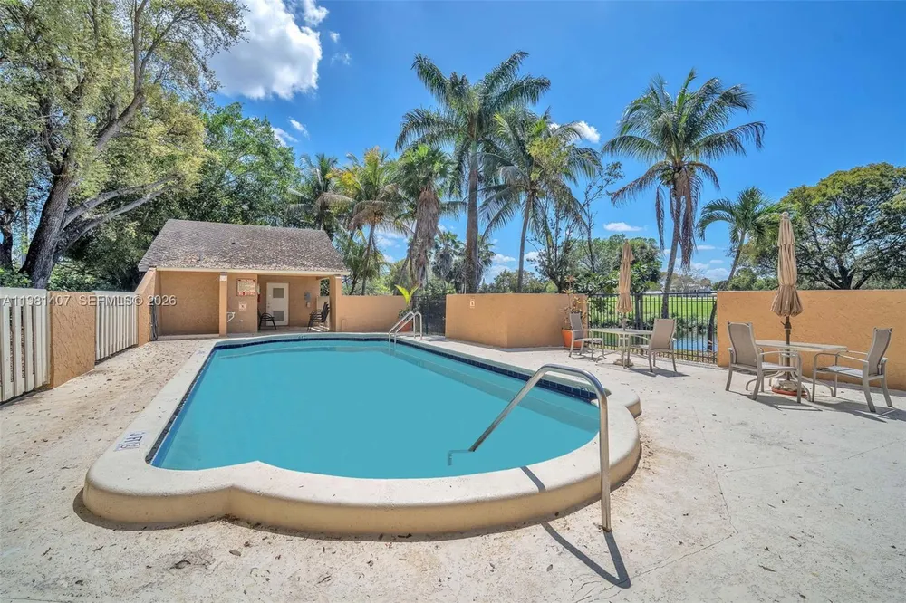 211 SW 87th Terrace, Plantation, FL 33324