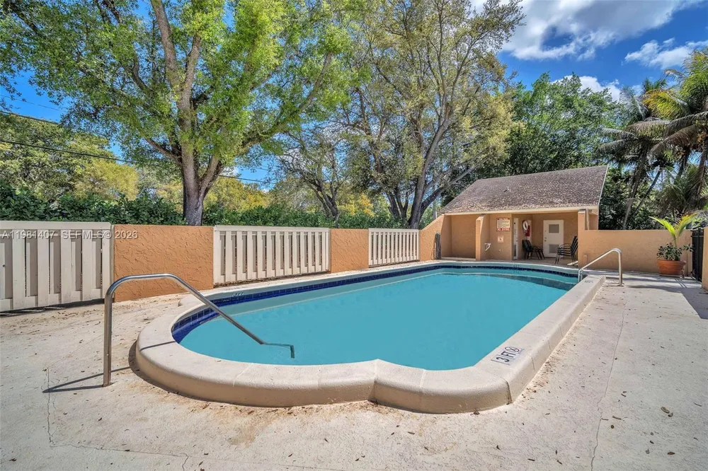 211 SW 87th Terrace, Plantation, FL 33324