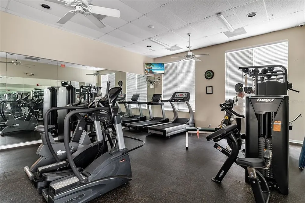 8340 Wingate Dr, Sarasota, FL 34238