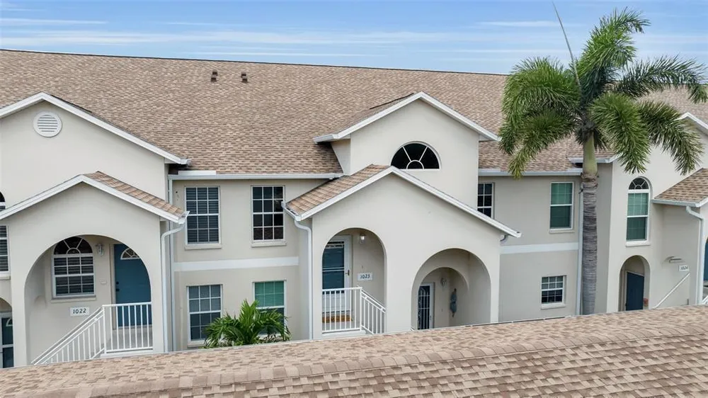 8340 Wingate Dr, Sarasota, FL 34238