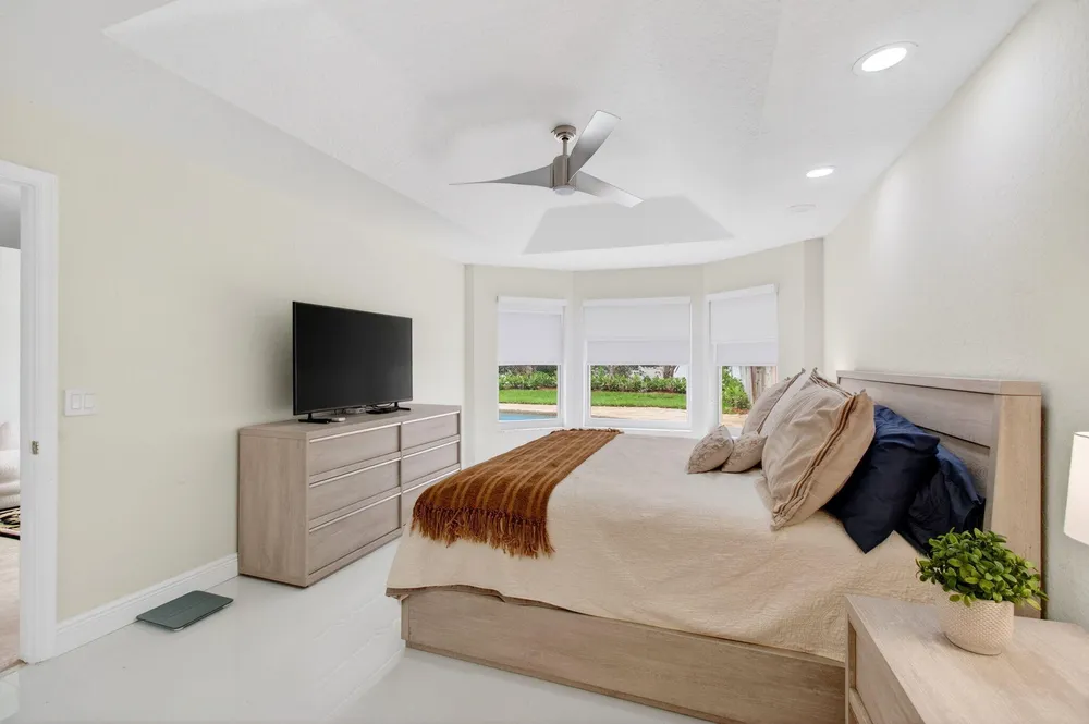 9380 Fox Trot Ln, Boca Raton, FL 33496