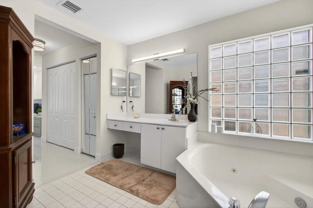 9380 Fox Trot Ln, Boca Raton, FL 33496