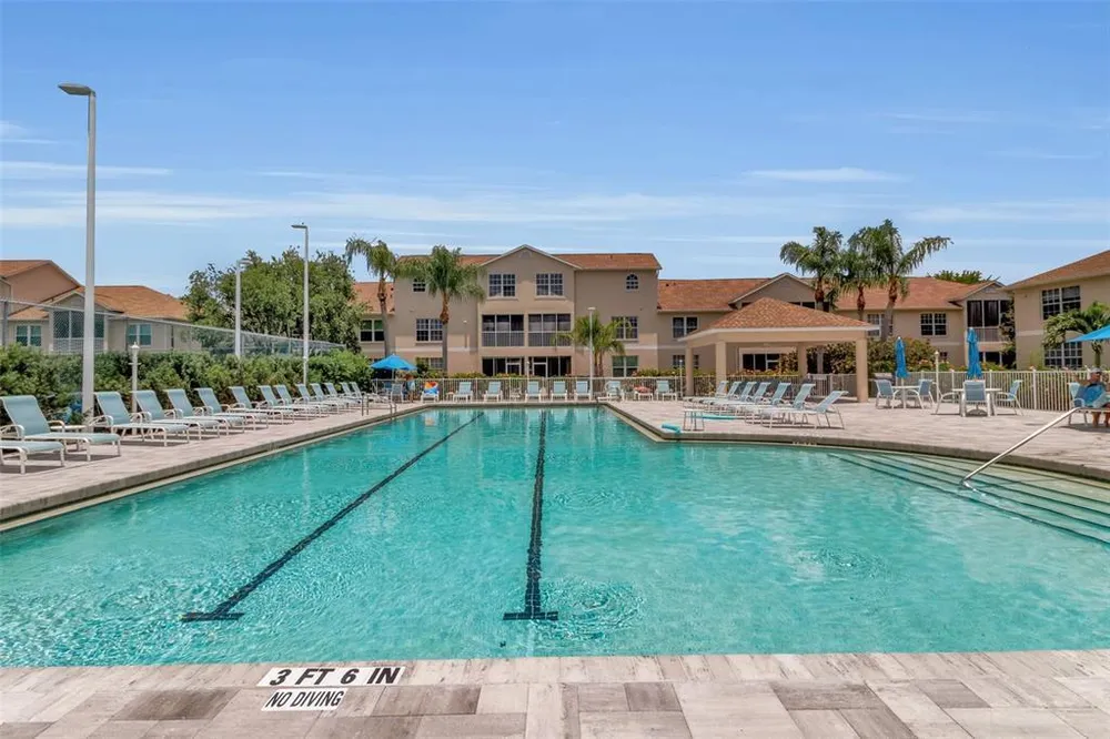 8340 Wingate Dr, Sarasota, FL 34238