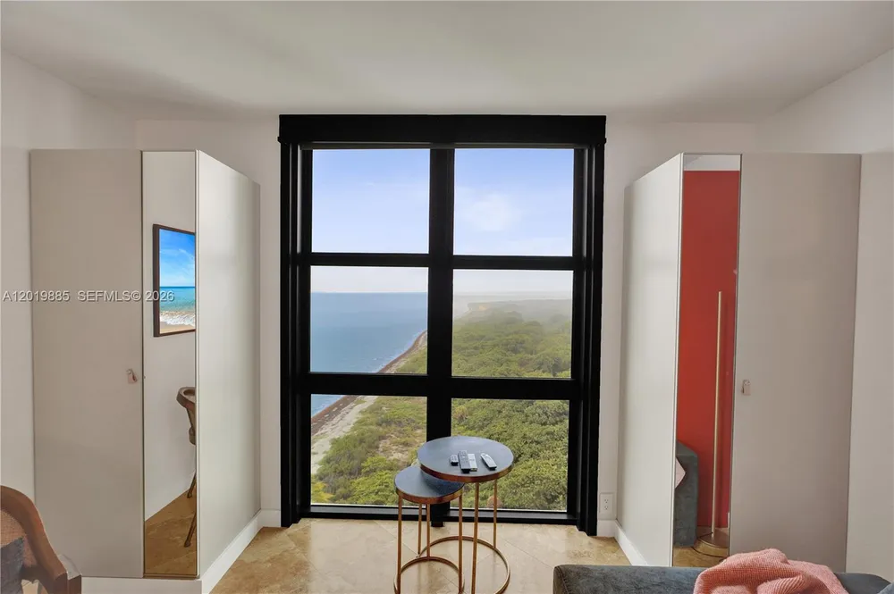 1111 Crandon Blvd, Key Biscayne, FL 33149