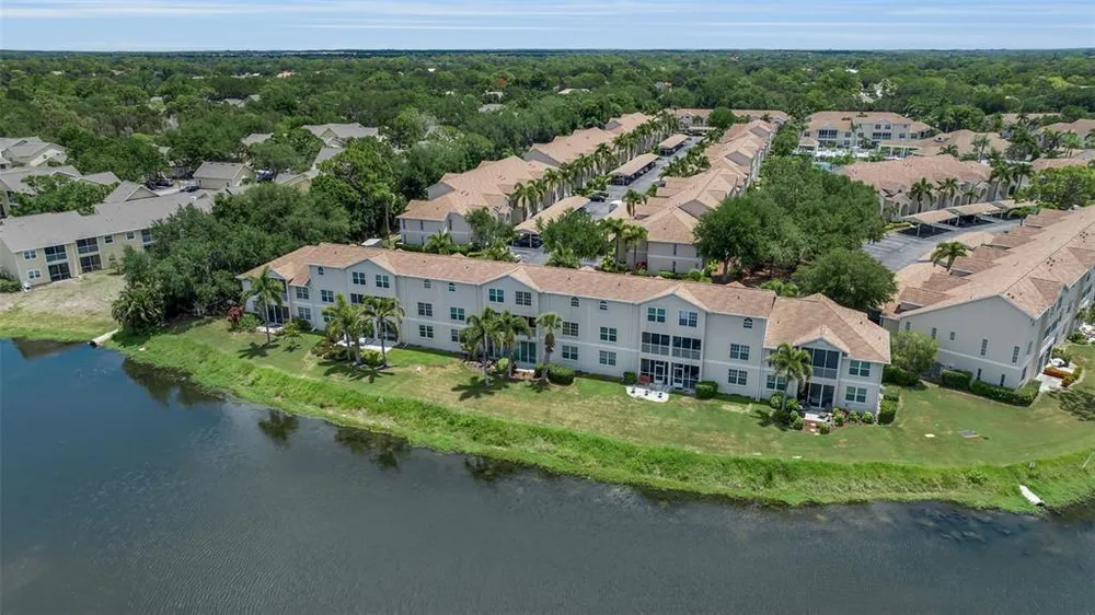 8340 Wingate Dr, Sarasota, FL 34238