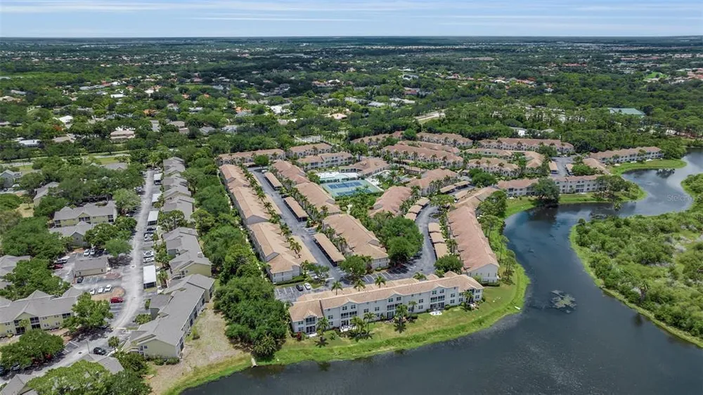 8340 Wingate Dr, Sarasota, FL 34238