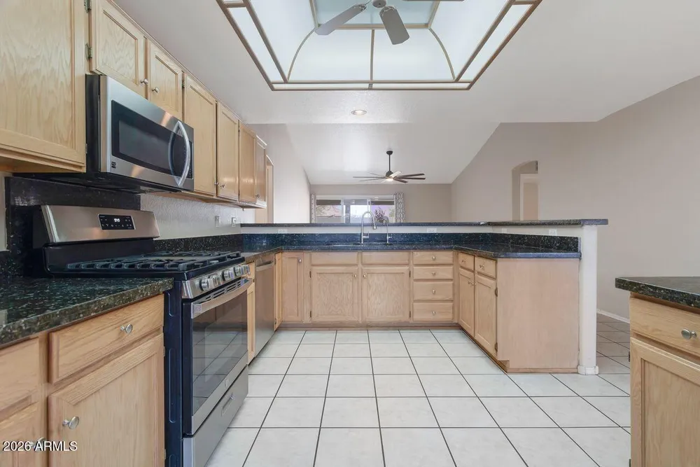 10773 W Tonopah Dr, Peoria, AZ 85373