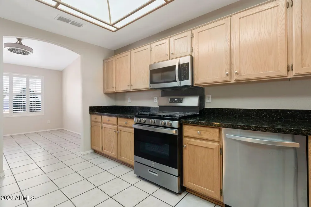 10773 W Tonopah Dr, Peoria, AZ 85373