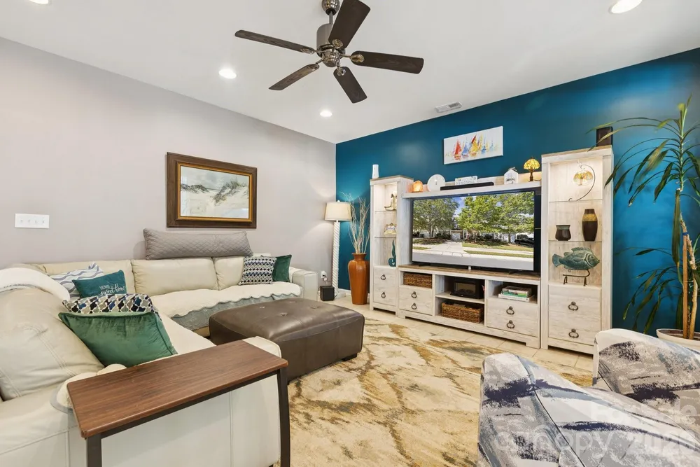 6037 Queens Walk Ct, Fort Mill, SC 29707