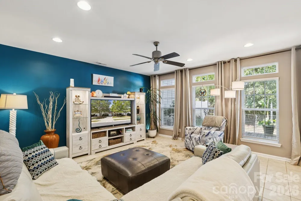 6037 Queens Walk Ct, Fort Mill, SC 29707