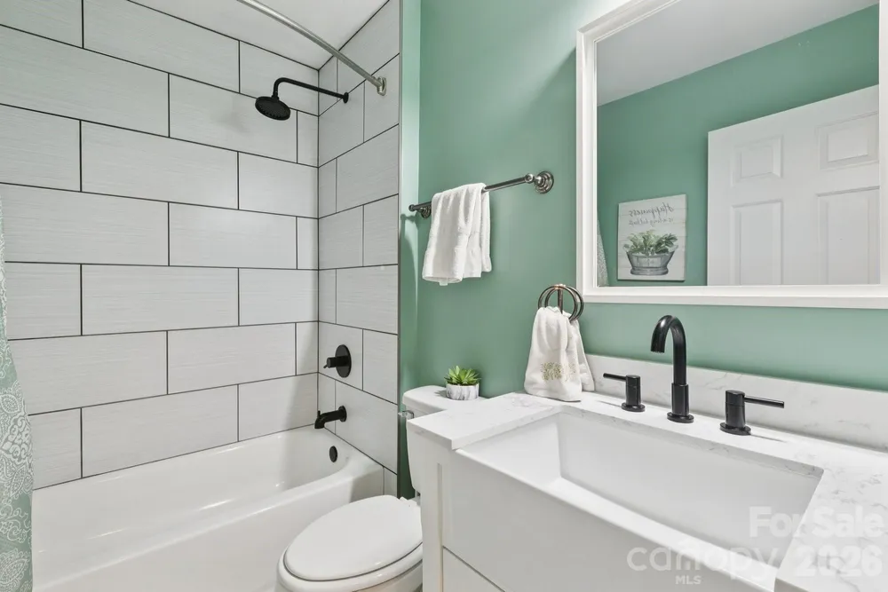 6037 Queens Walk Ct, Fort Mill, SC 29707