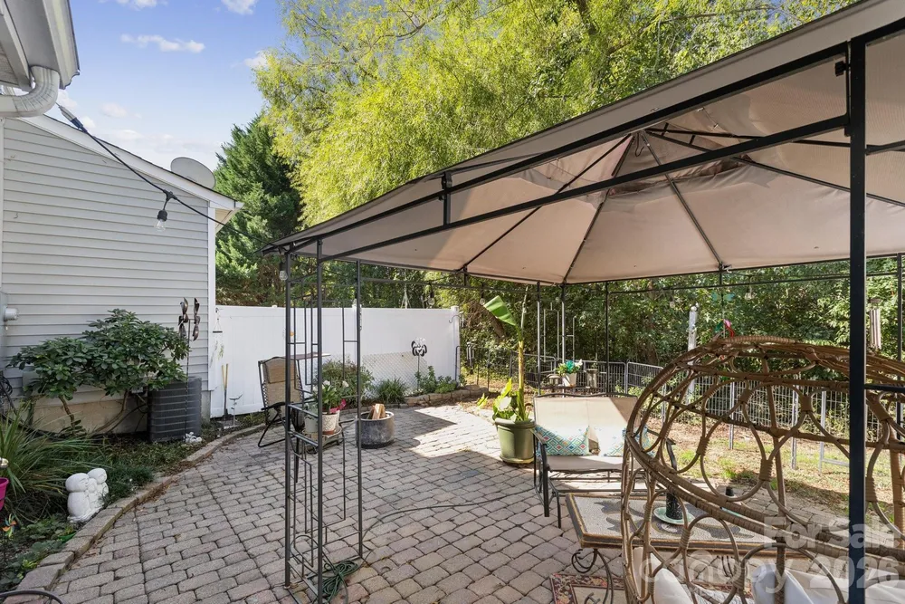 6037 Queens Walk Ct, Fort Mill, SC 29707