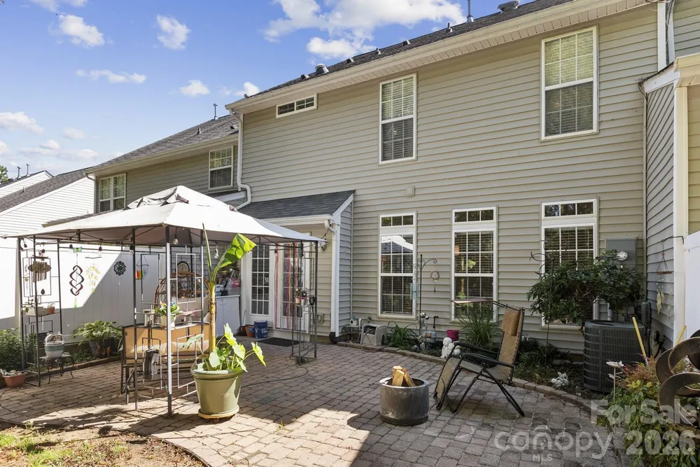 6037 Queens Walk Ct, Fort Mill, SC 29707