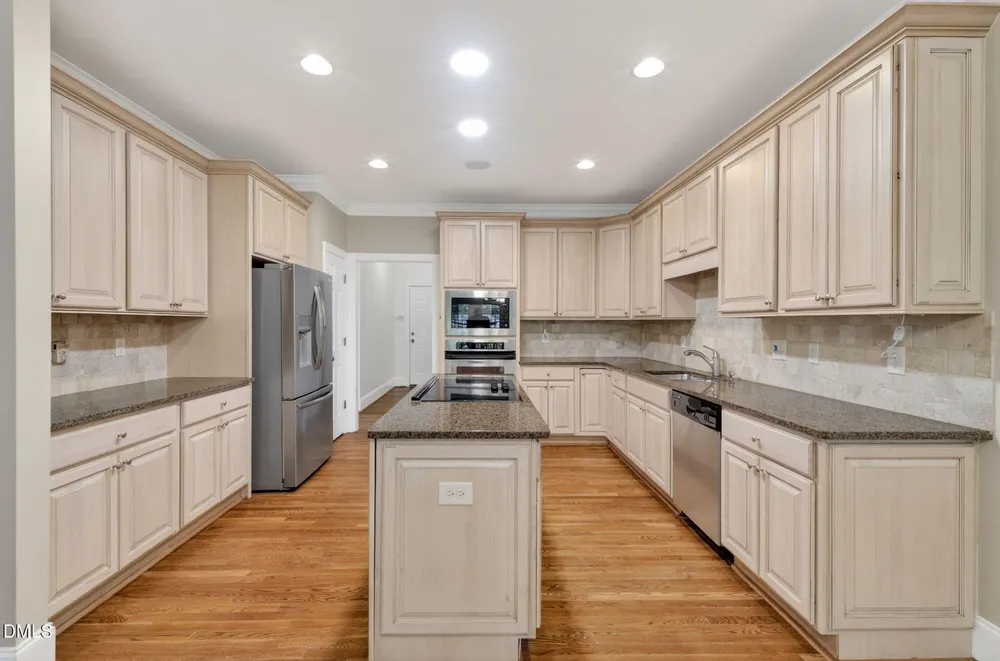 812 Running Brook Trail, Raleigh, NC 27609