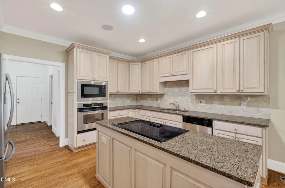 812 Running Brook Trail, Raleigh, NC 27609
