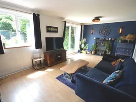 Fairfield Road, Salisbury thumb 3