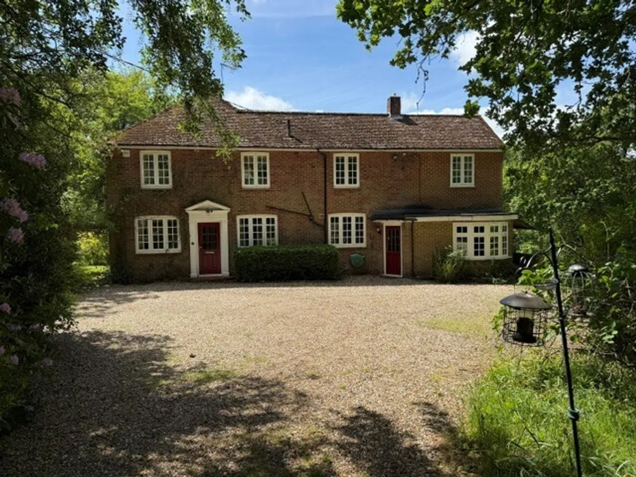 Church Lane, Ewshot, Farnham, GU10 photo 2