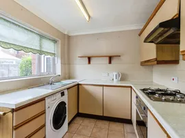Kirkfield Drive, Leeds thumb 2