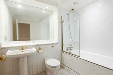 Clevedon Road, Twickenham, TW1 photo 9