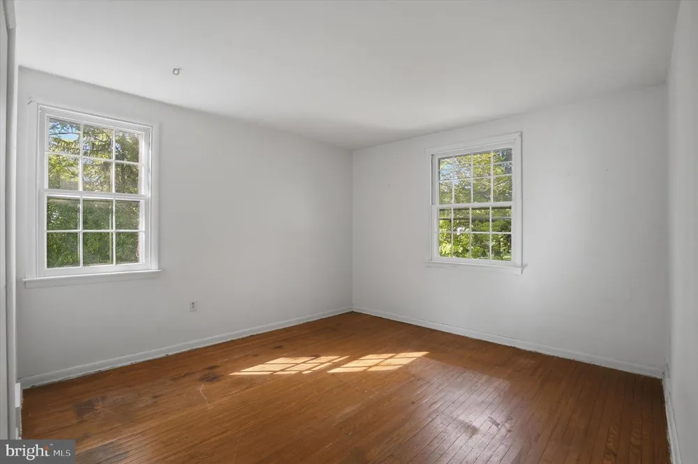 662 Deaver Dr, Blue Bell, PA 19422