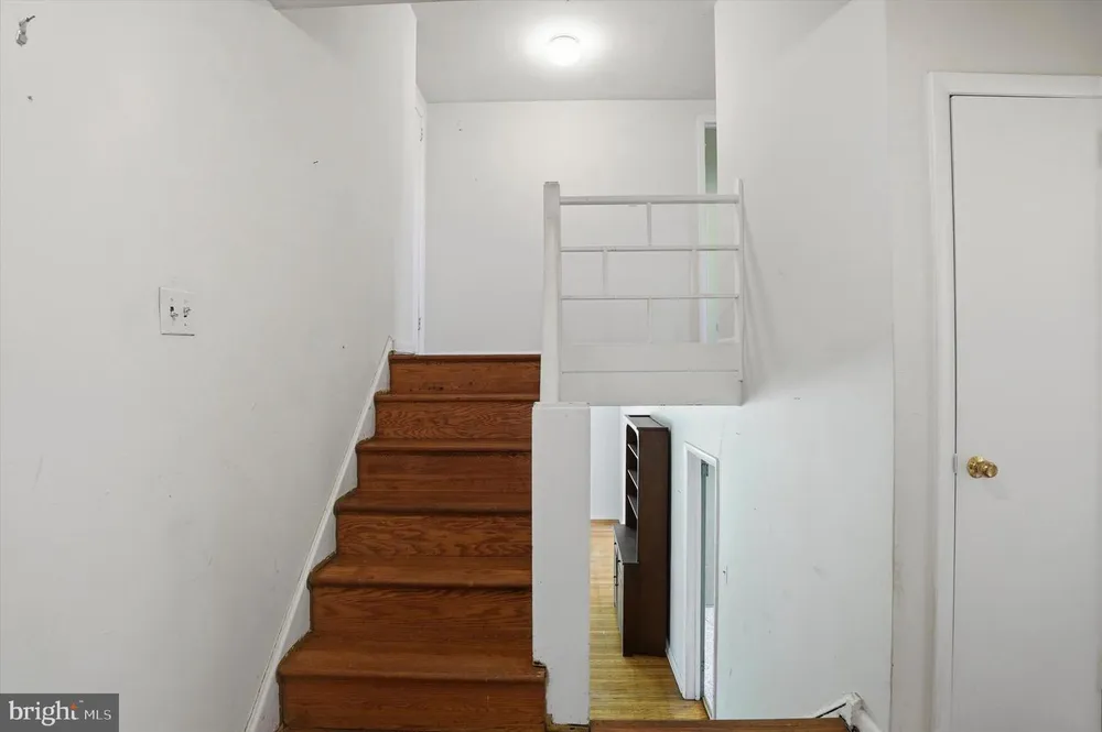 662 Deaver Dr, Blue Bell, PA 19422