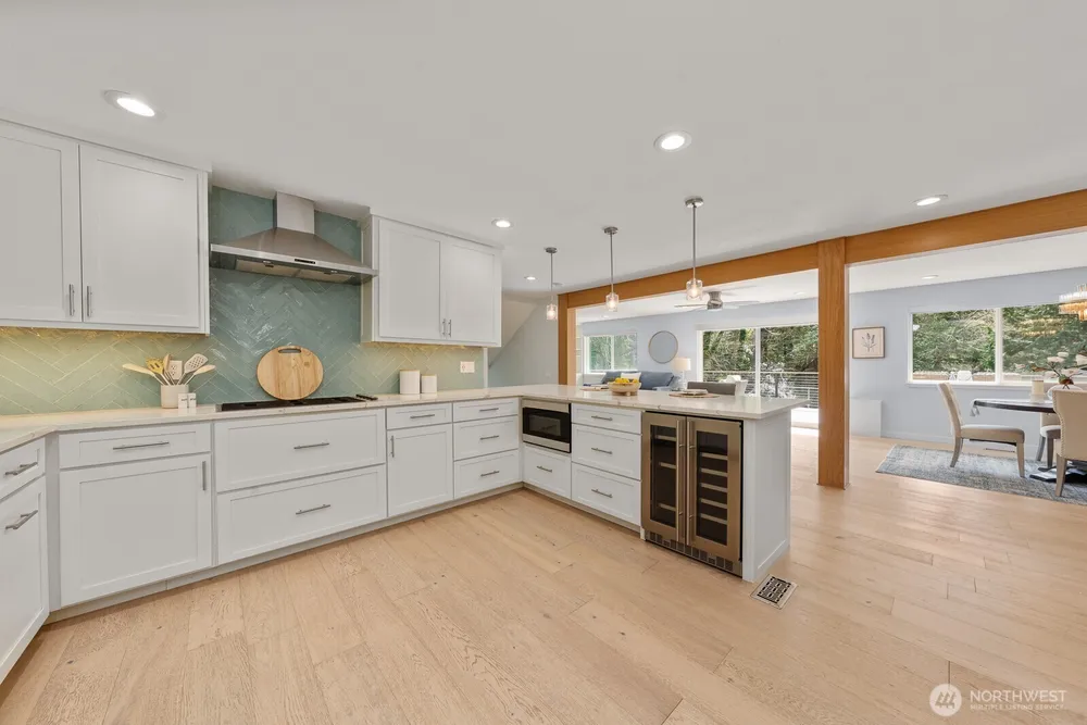 4830 88th Pl SE, Mercer Island, WA 98040
