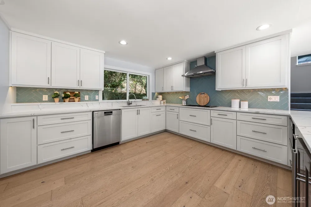 4830 88th Pl SE, Mercer Island, WA 98040
