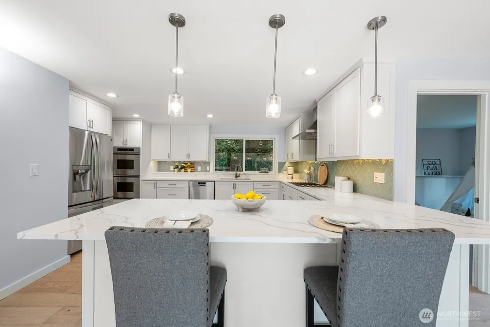 4830 88th Pl SE, Mercer Island, WA 98040
