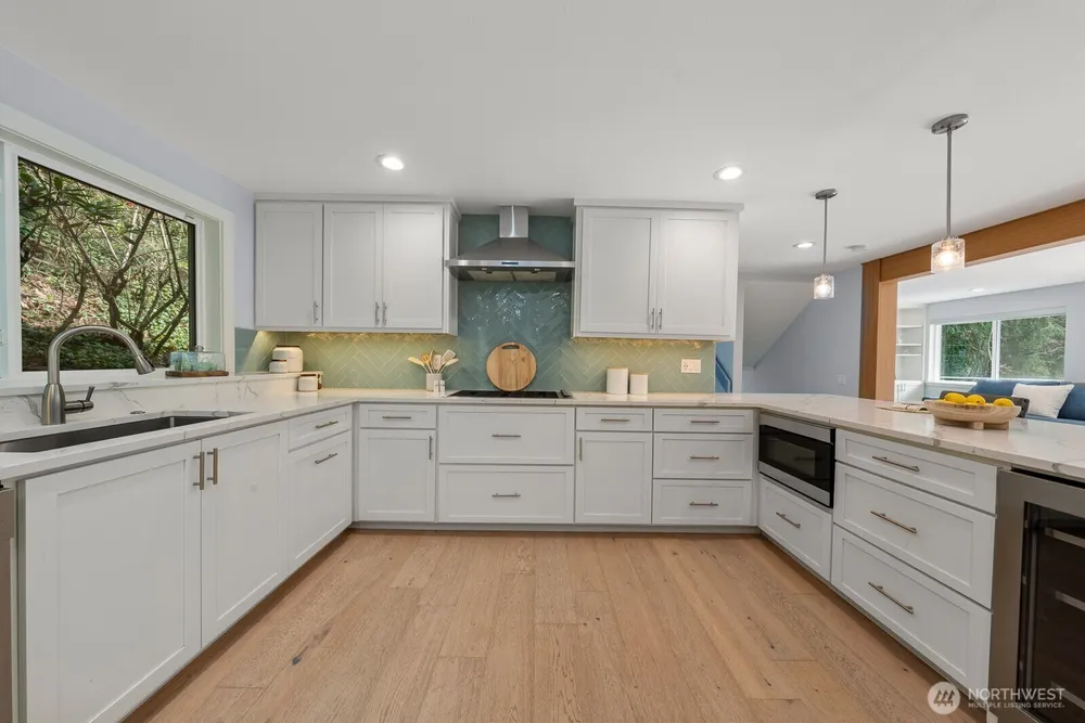 4830 88th Pl SE, Mercer Island, WA 98040