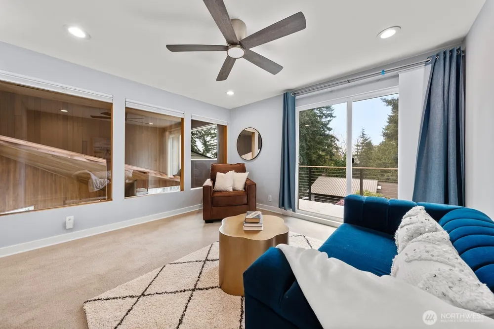 4830 88th Pl SE, Mercer Island, WA 98040