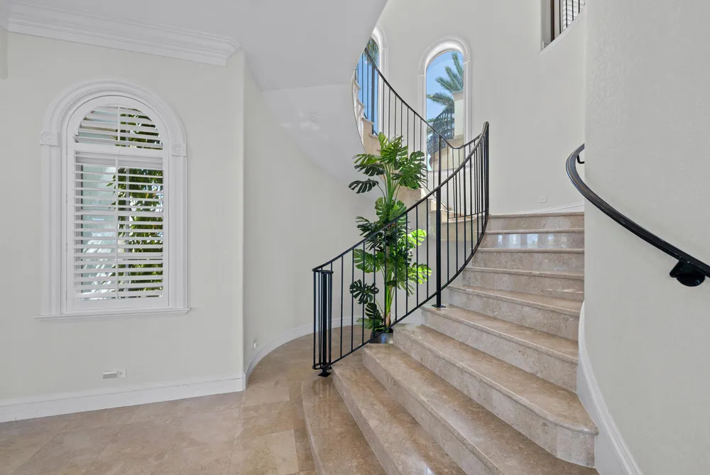 2593 SE 8th St, Pompano Beach, FL 33062