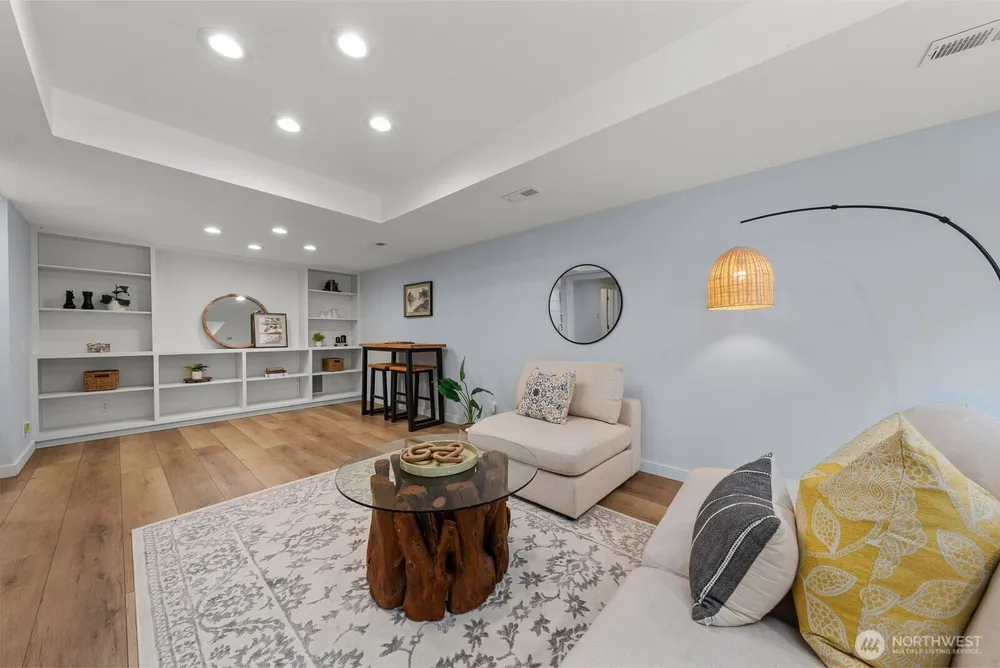 4830 88th Pl SE, Mercer Island, WA 98040