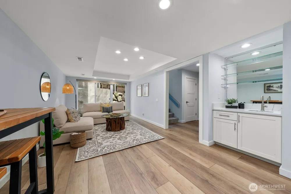 4830 88th Pl SE, Mercer Island, WA 98040
